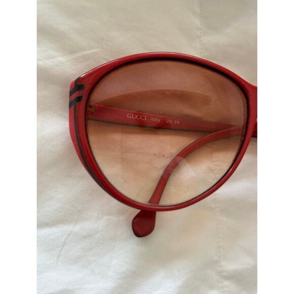 Gucci Women\'s Red Plastic Oversized Tinted Sunglasses